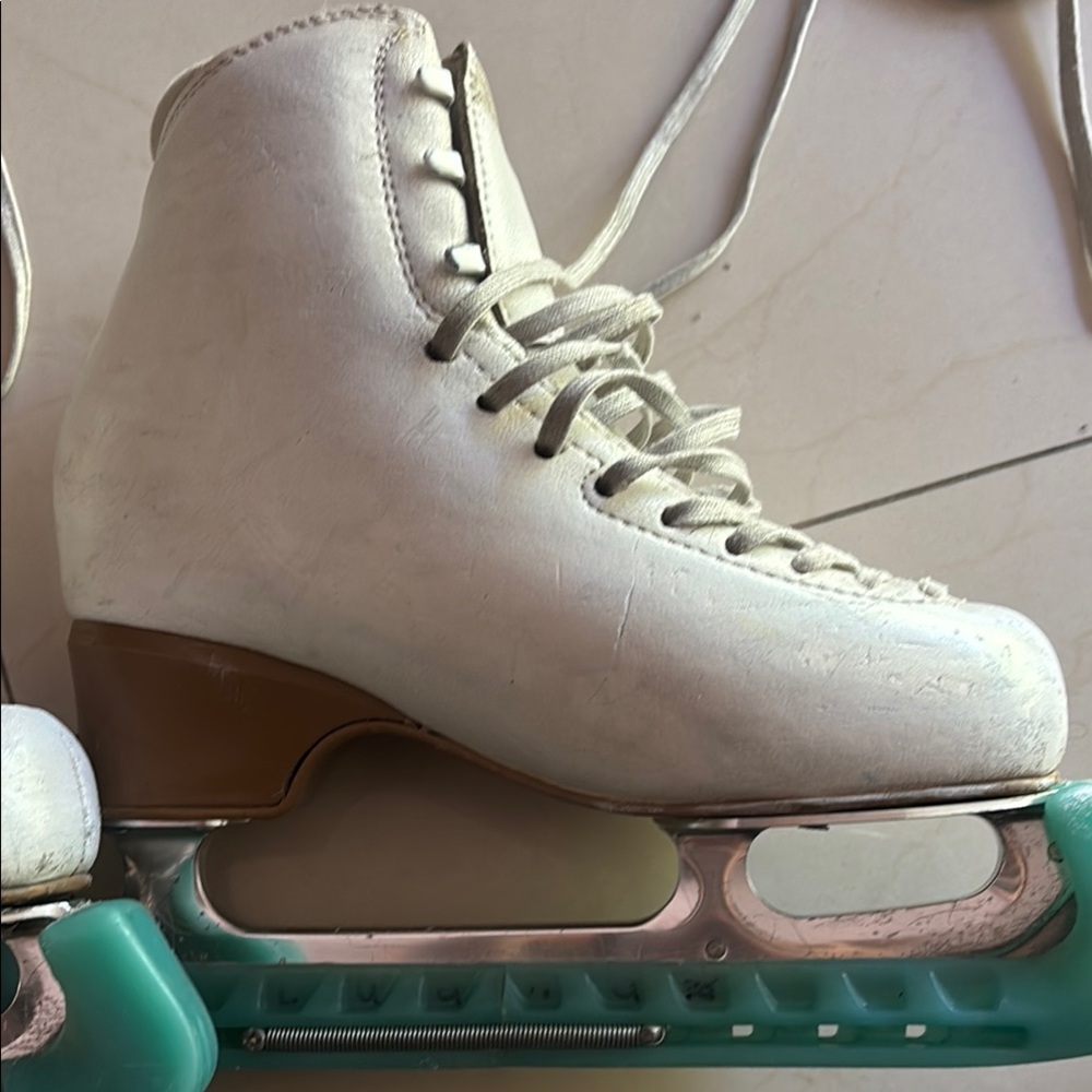 Edea White Ice Skates with Brown Accents - Picture 6 of 11